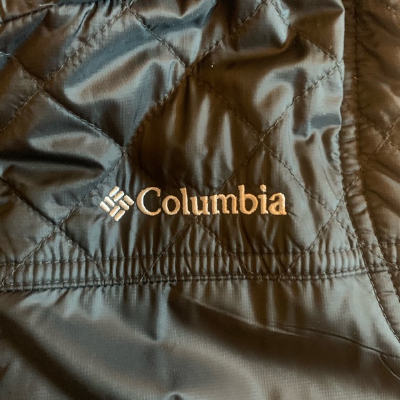 Columbia vest size small - Picture 4 of 9
